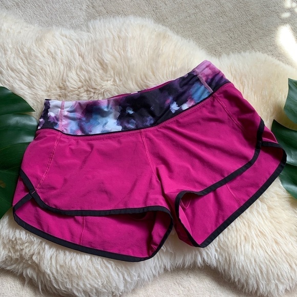 Lululemon RARE Speed Short Raspberry Blooming Pixie 4 - Picture 2 of 9